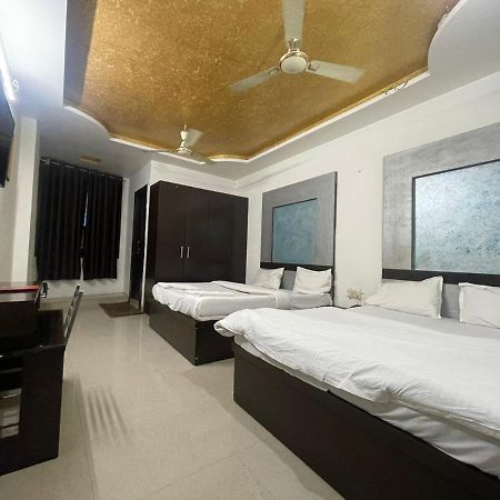 אגרה Blue Rose International, Family Hotel מראה חיצוני תמונה