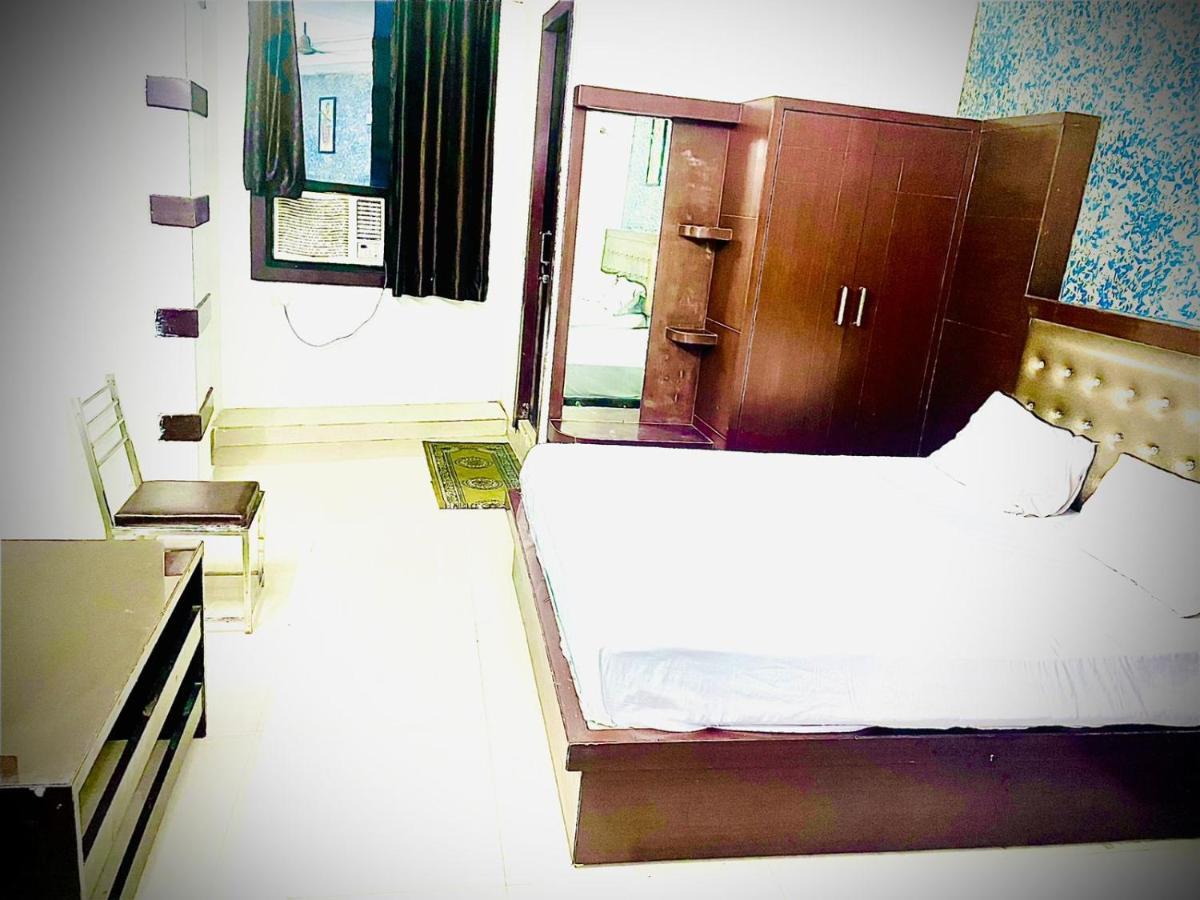 אגרה Blue Rose International, Family Hotel מראה חיצוני תמונה